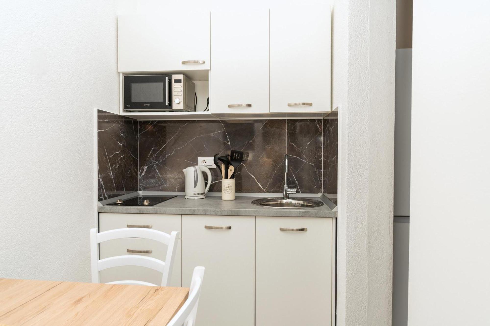 Apartmants Sestic Tučepi Exterior foto